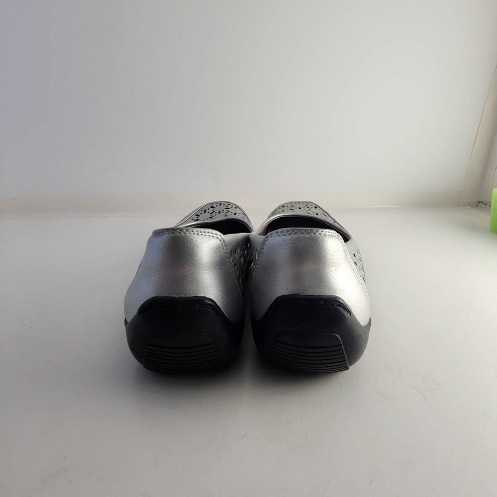 Array silver slip ons - image 4